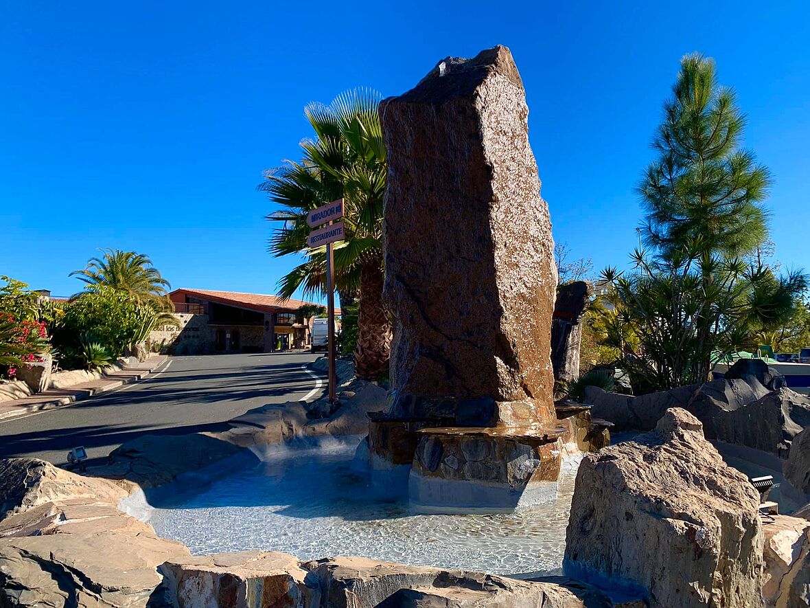 [Translate to Spanisch:] Steinspringbrunnen Gran Canaria
